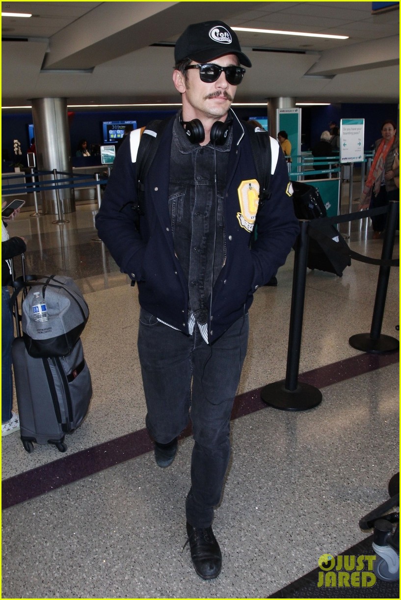 james franco makes a low key arrival at lax airport 054064246