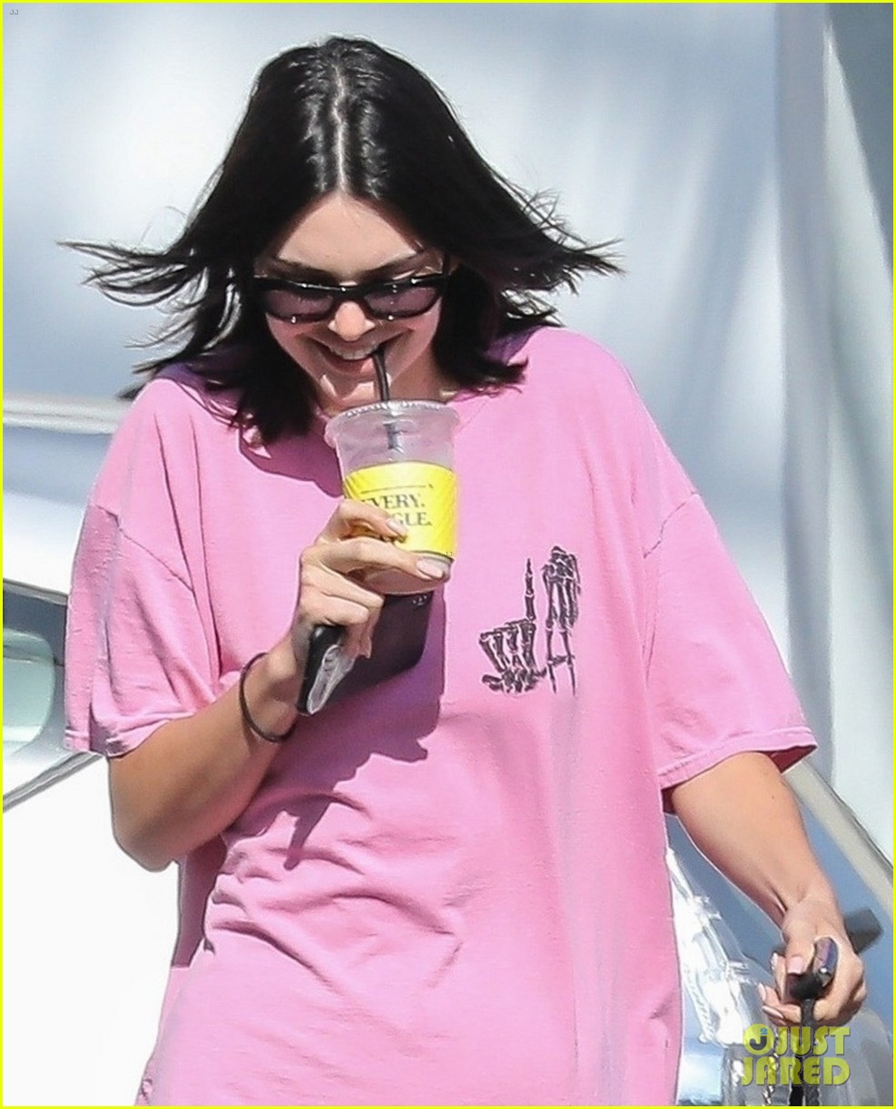 kendall jenner is pretty in pink during coffee run with mystery man 04