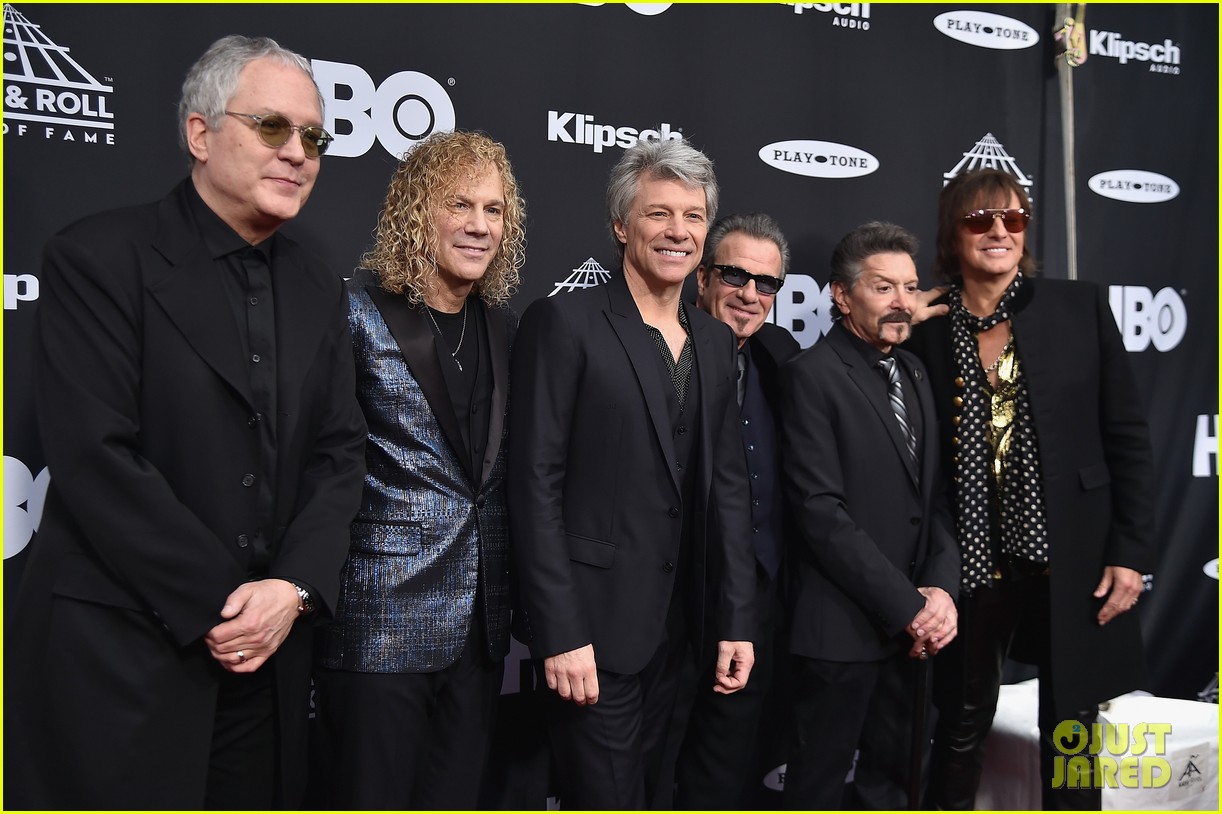 bon jovi gets inducted into rock roll hall of fame 164064614