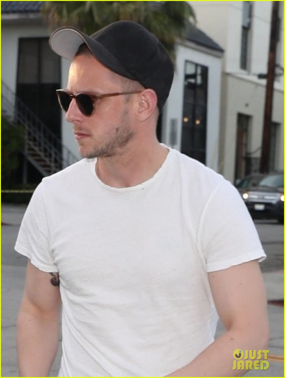 kate mara and jamie bell couple up for dinner date 024063025