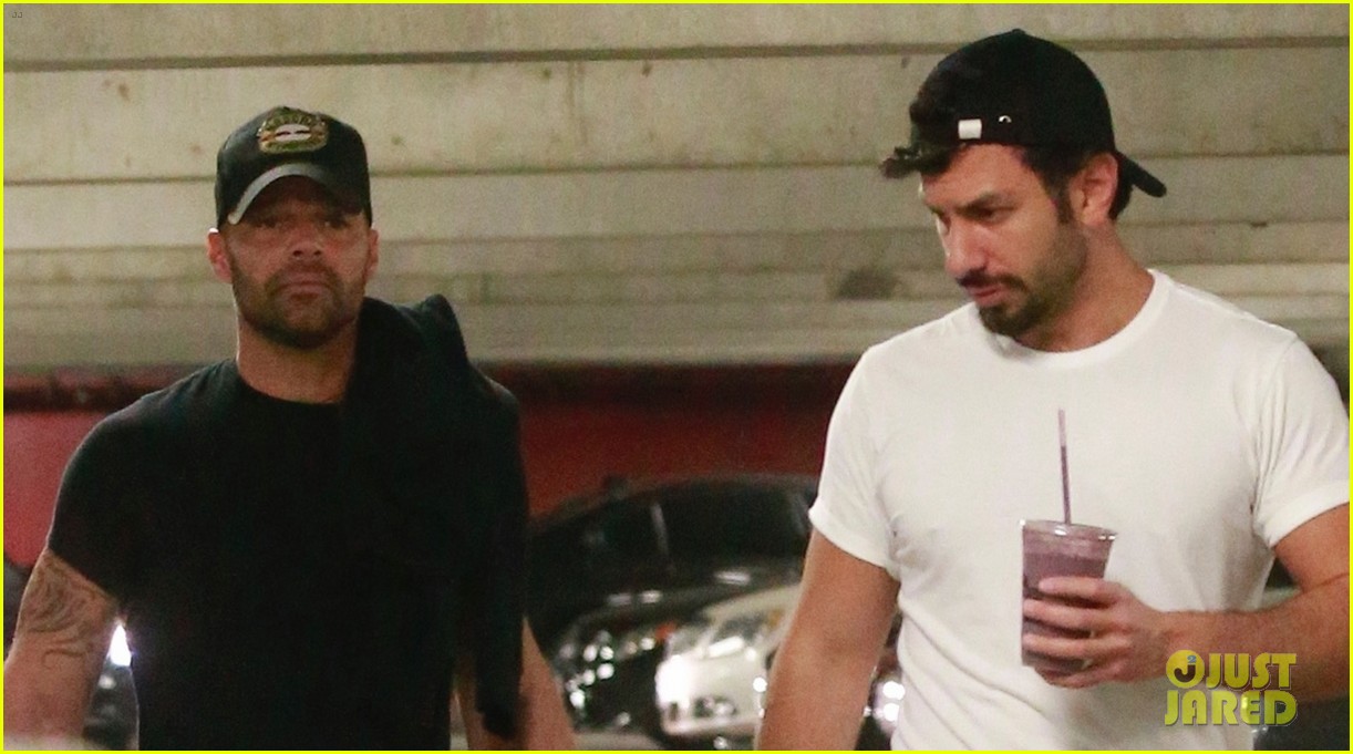ricky martin and jwan yosef couple up for workout in weho 024061053