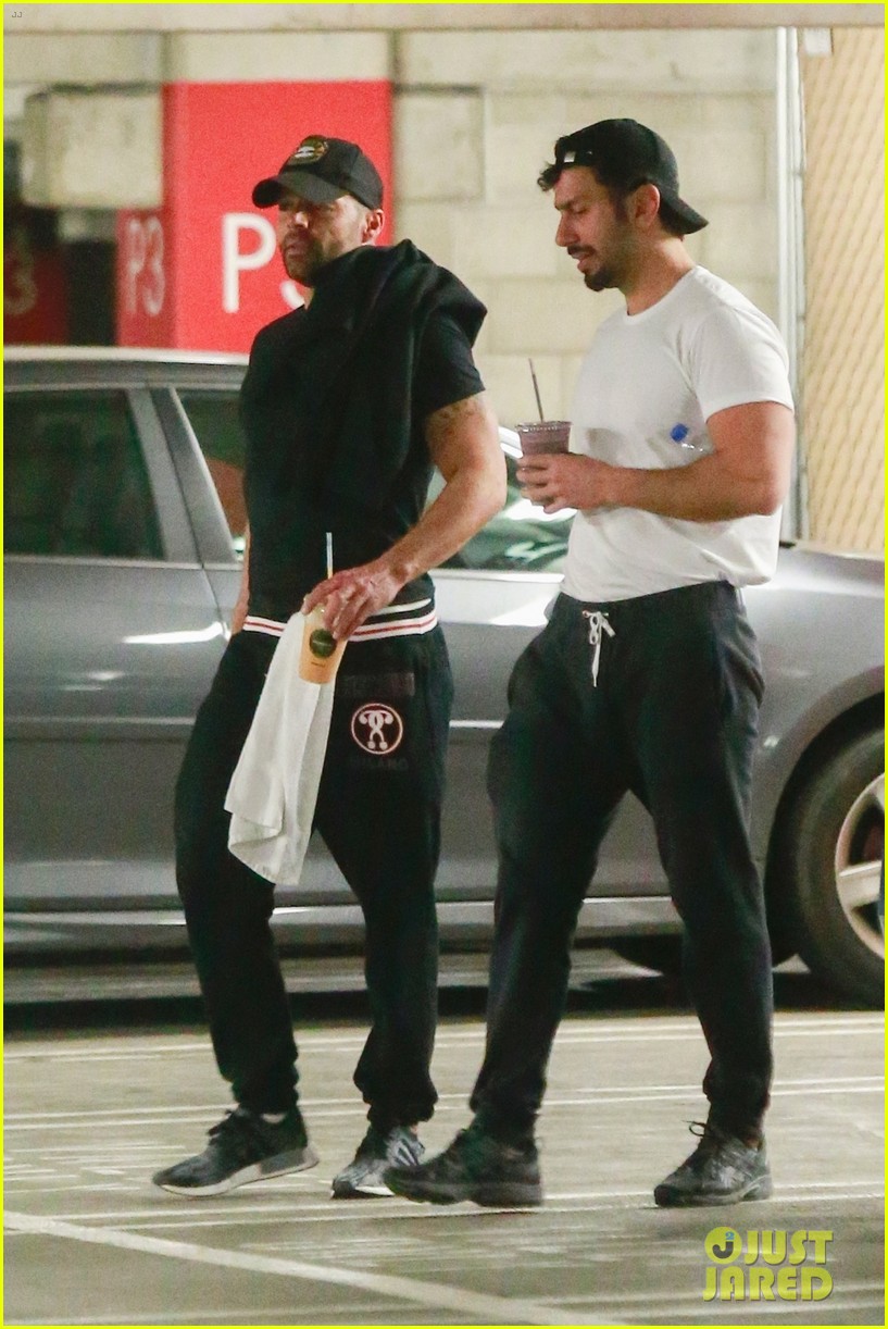 ricky martin and jwan yosef couple up for workout in weho 034061054