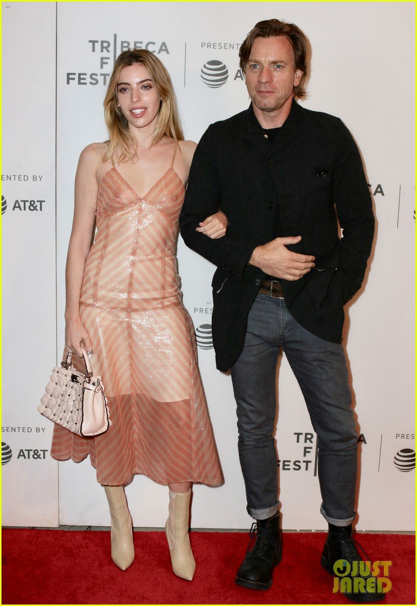 Ewan McGregor Brings Daughter Clara to 'Zoe' Premiere! Photo 4068769