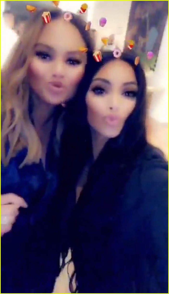 kim kardashian chrissy teigen snap selfie at surprise baby shower 034073743