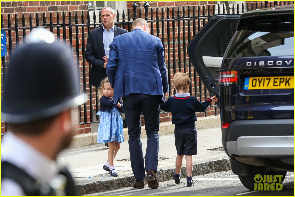 Prince & Princess Charlotte Arrive to Meet Their New Baby