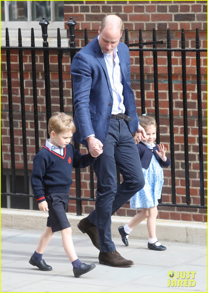prince george princess charlotte visit baby brother 29