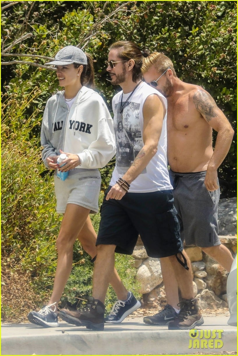 alessandra ambrosio goes hiking with producer raul guterres 034091534