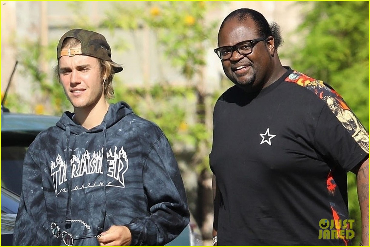 Justin Bieber Heads Into The Studio With Producer Poo Bear! Photo