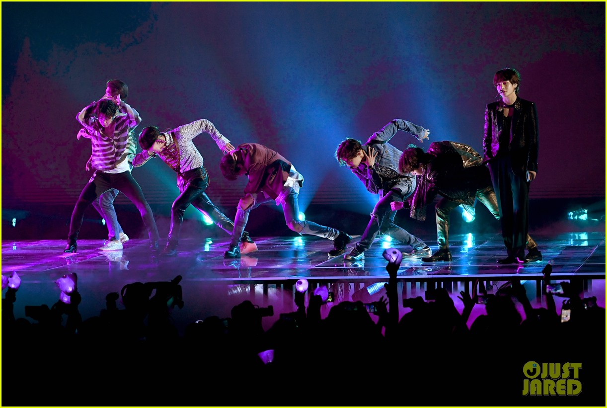 BTS Deliver Epic Performance of 'Fake Love' at Billboard Music Awards