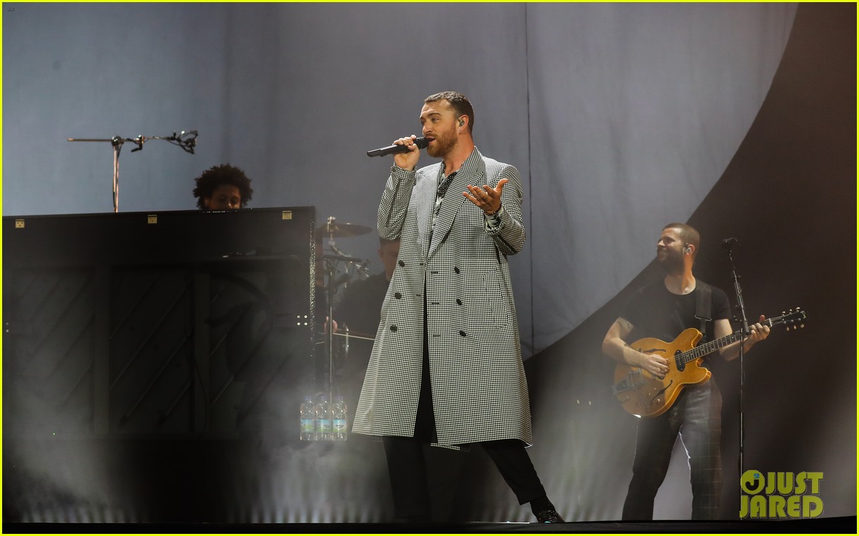 Ed Sheeran & Sam Smith Take The Stage at Day 1 of Radio 1's Biggest ...