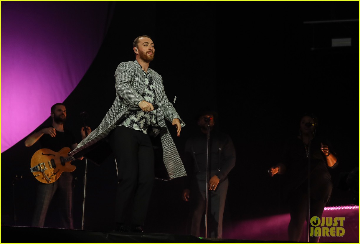 Ed Sheeran & Sam Smith Take The Stage at Day 1 of Radio 1's Biggest ...