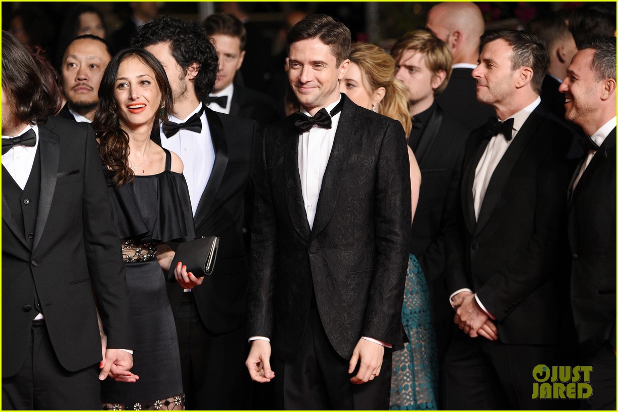 topher grace joins lea seydoux at under the silver lake cannes premiere 144083669