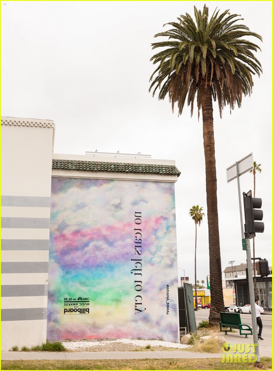 ariana grande debuts no tears left to cry mural on sunset boulevard 034076831