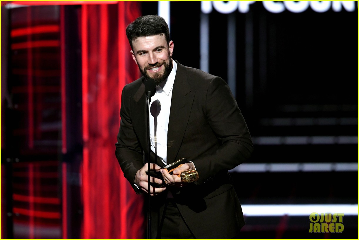 Sam Hunt Wins Top Country Song at Billboard Music Awards 2018 (Video