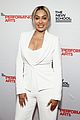 solange knowles gets honored at parsons benefit in nyc 11