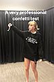 taylor swift shows off confetti for her reputation tour 09