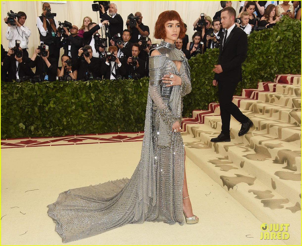 Tom Holland Raves About Zendaya's Met Gala 2018 Look!: Photo 4079470