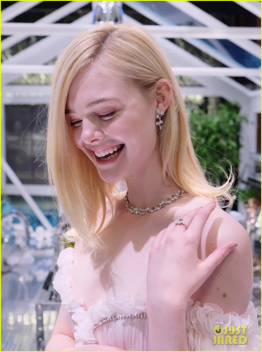 zendaya elle fanning and yara shahidi get glam for tiffany and co event 174076855