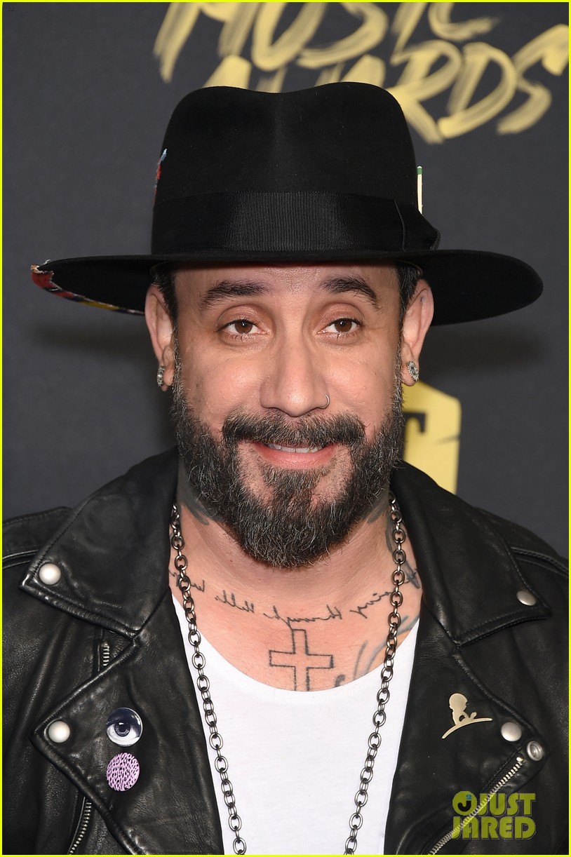 The Backstreet Boys Hit the Red Carpet at CMT Music Awards 2018!: Photo  4096395 | 2018 CMT Music Awards, AJ McLean, Backstreet Boys, Brian Litrell,  CMT Music Awards, Howie Dorough, Kevin Richardson,, image size:814x1222