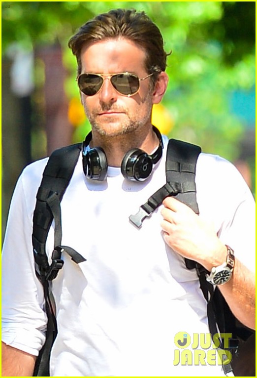 bradley cooper soaks up sunny weather in nyc 02