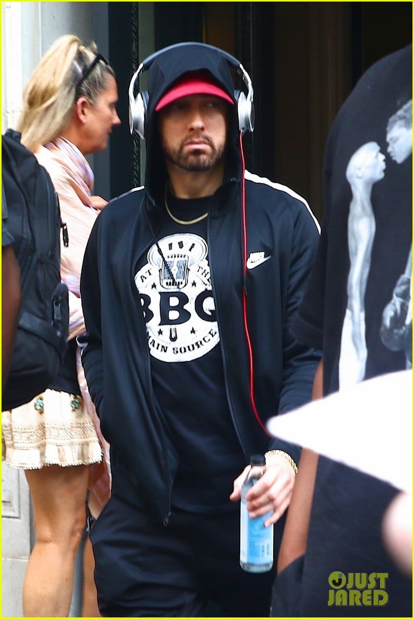 Eminem Steps Out Ahead of Governors Ball Music Festival 2018 Headlining Performance in NYC!: Photo 4094698 | Eminem Photos | Just Jared: Entertainment News