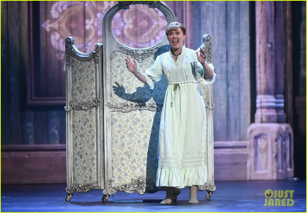 The Cast of 'Frozen' Blew the Roof Off Radio City at Tony Awards 2018