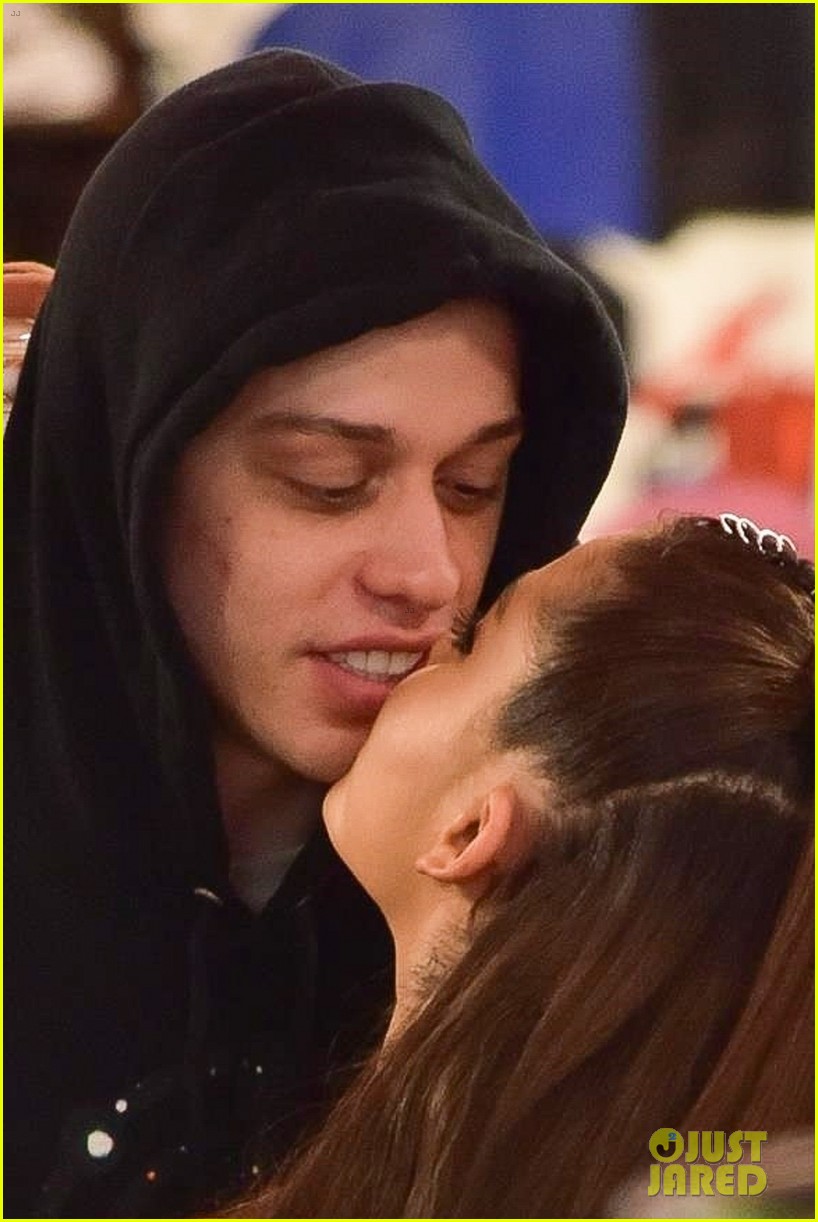 Ariana Grande & Pete Davidson Share a Kiss While Shopping Photo