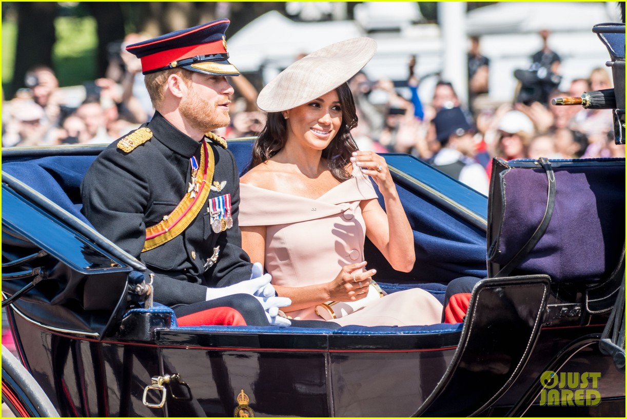 Meghan Markle Makes Trooping the Colour Debut with Husband Prince Harry(02)