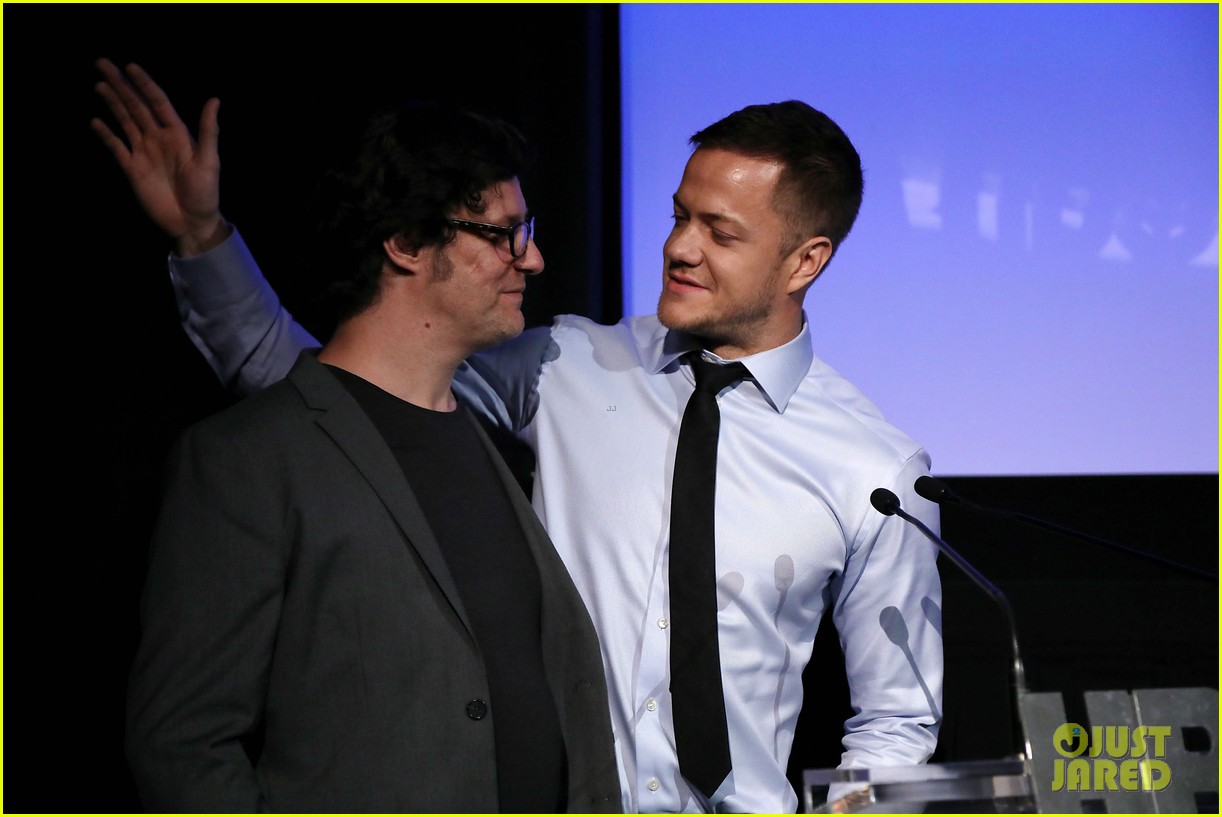 imagine dragons dan reynolds gets support from alec baldwin at believer new york premiere 31