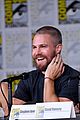 stephen amell arrow costars debut season 7 first look at comic con 07