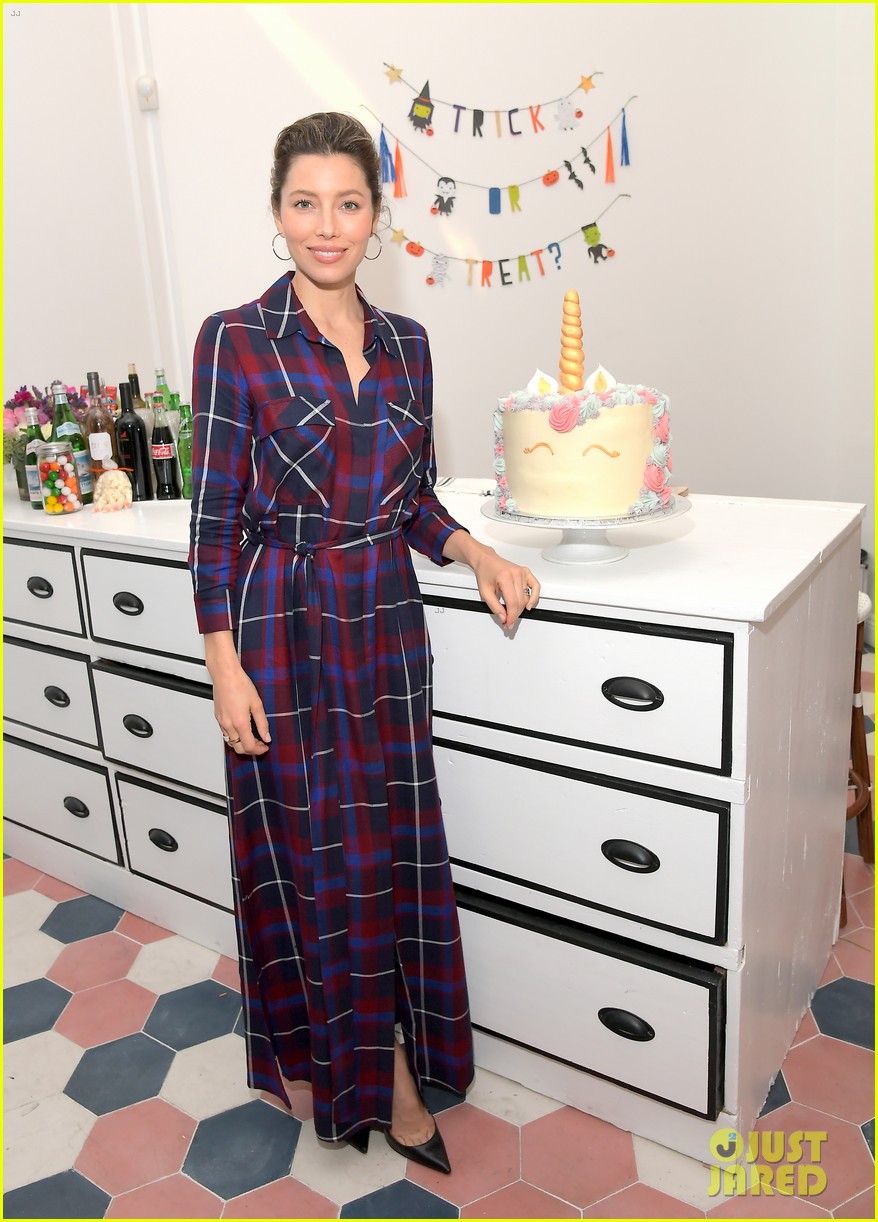 Jessica Biel's Restaurant Au Fudge Closes After Two Years Photo