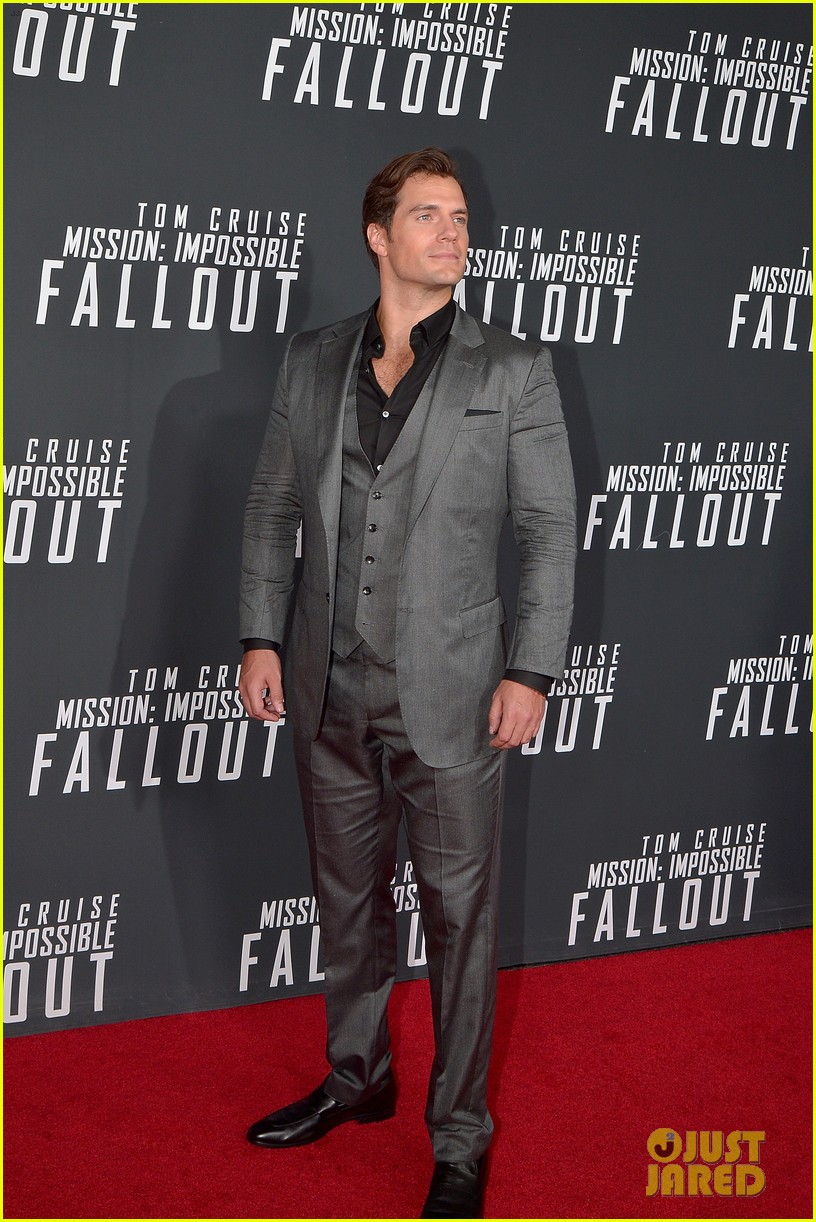 tom cruise henry cavill mission impossible dc premiere 124119026