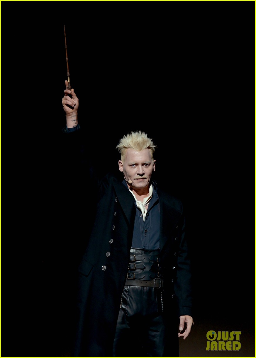 Johnny Depp Stops By ComicCon in Character as Grindelwald Alongside
