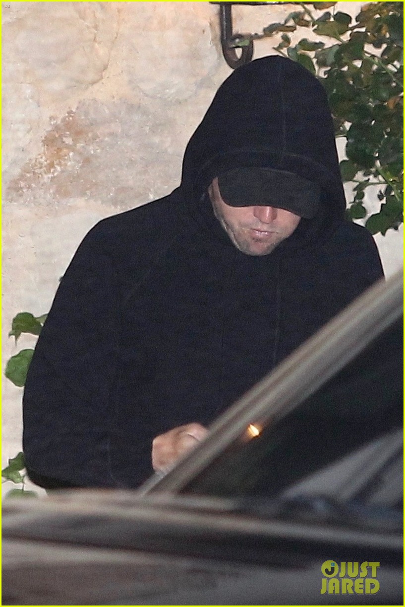 leonardo dicaprio and courteney cox party in malibu during fourth of july week 01