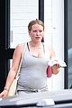 pregnant hilary duff gym workout 09