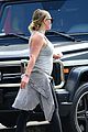 pregnant hilary duff gym workout 26