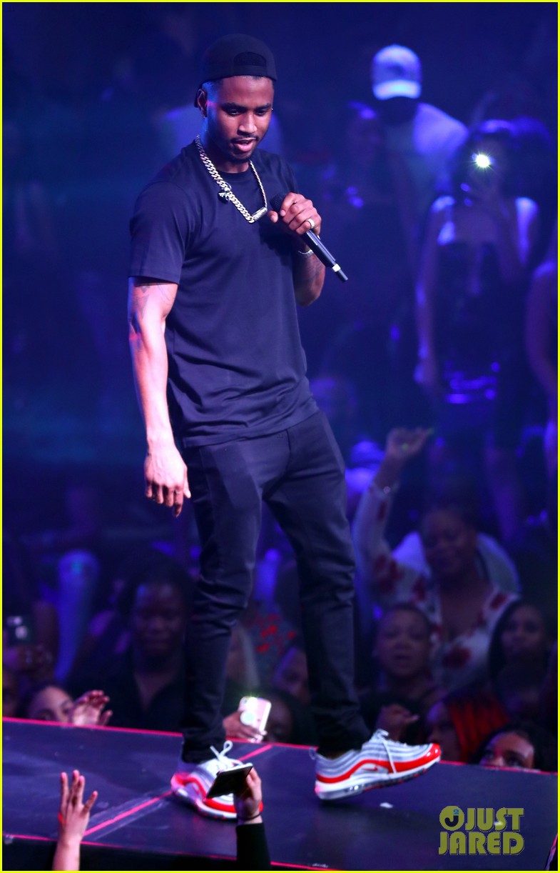 Photo: kevin hart birthday in vegas 19 | Photo 4111505 | Just Jared