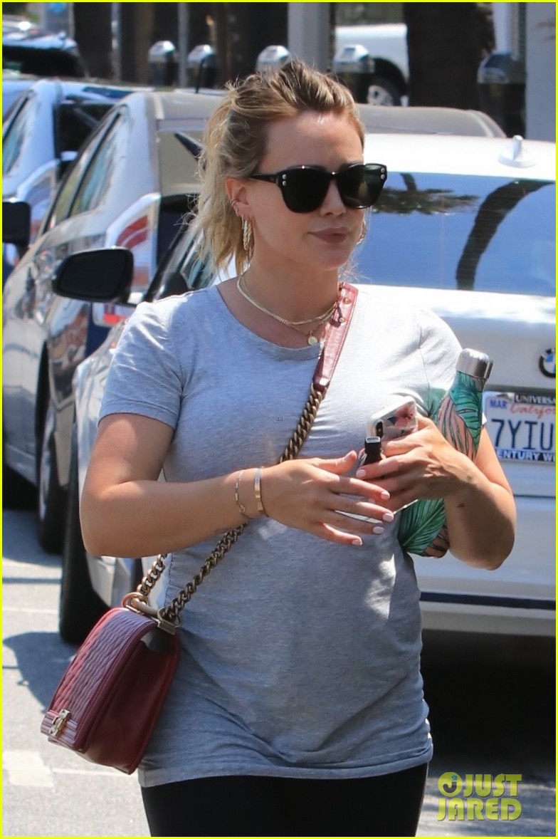 hilary duff july 2018 los angeles shopping 124123161