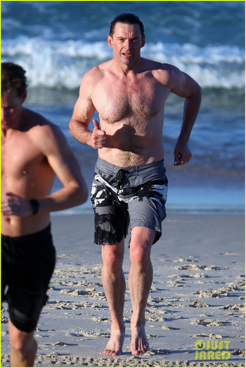 hugh jackman shirtless beach australia 22