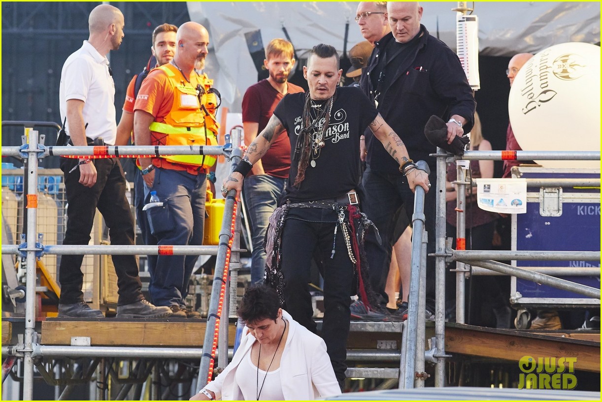 Johnny Depp & The Hollywood Vampires Take the Stage at Hellfest