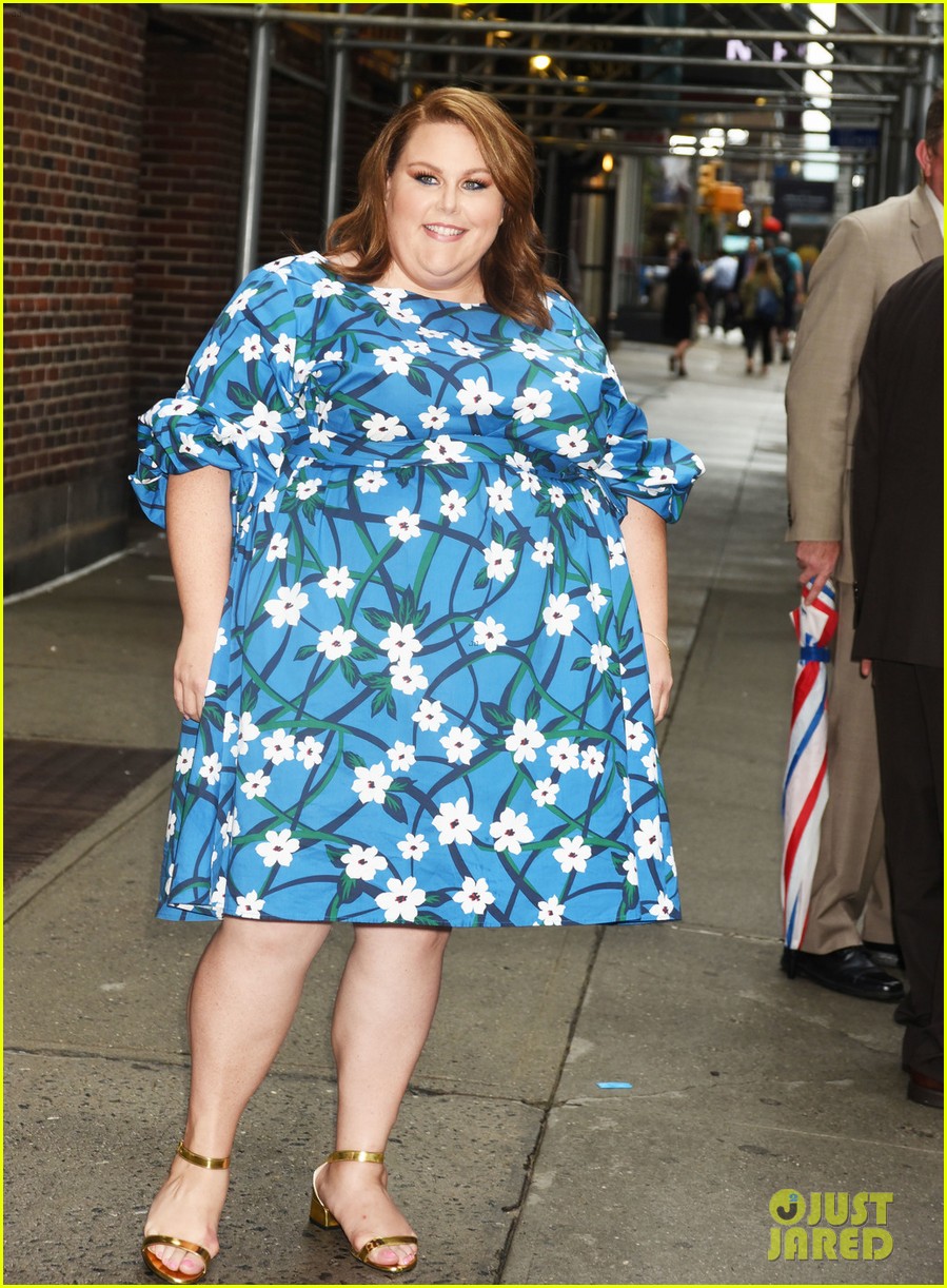 chrissy metz explains how to show up for yourself on late show 054116258