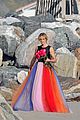 julia roberts stuns in rainbow tulle skirt for photo shoot in malibu 01
