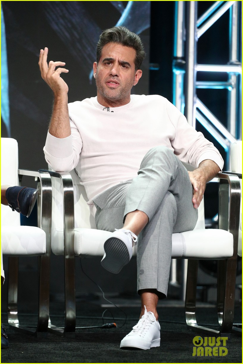 julia roberts bobby cannavale promote new show homecoming at summer tcas 17
