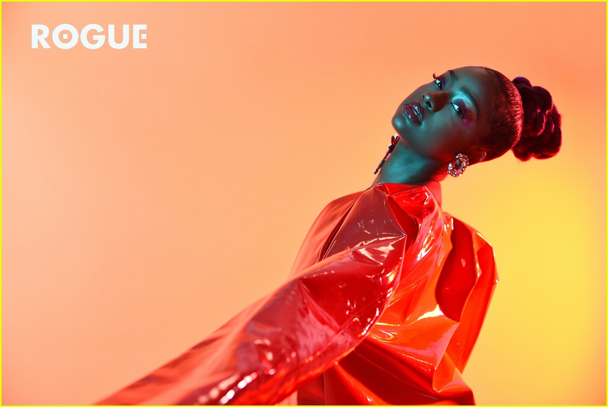 justine skye opens up about authenticity and her songwriting process 034111359