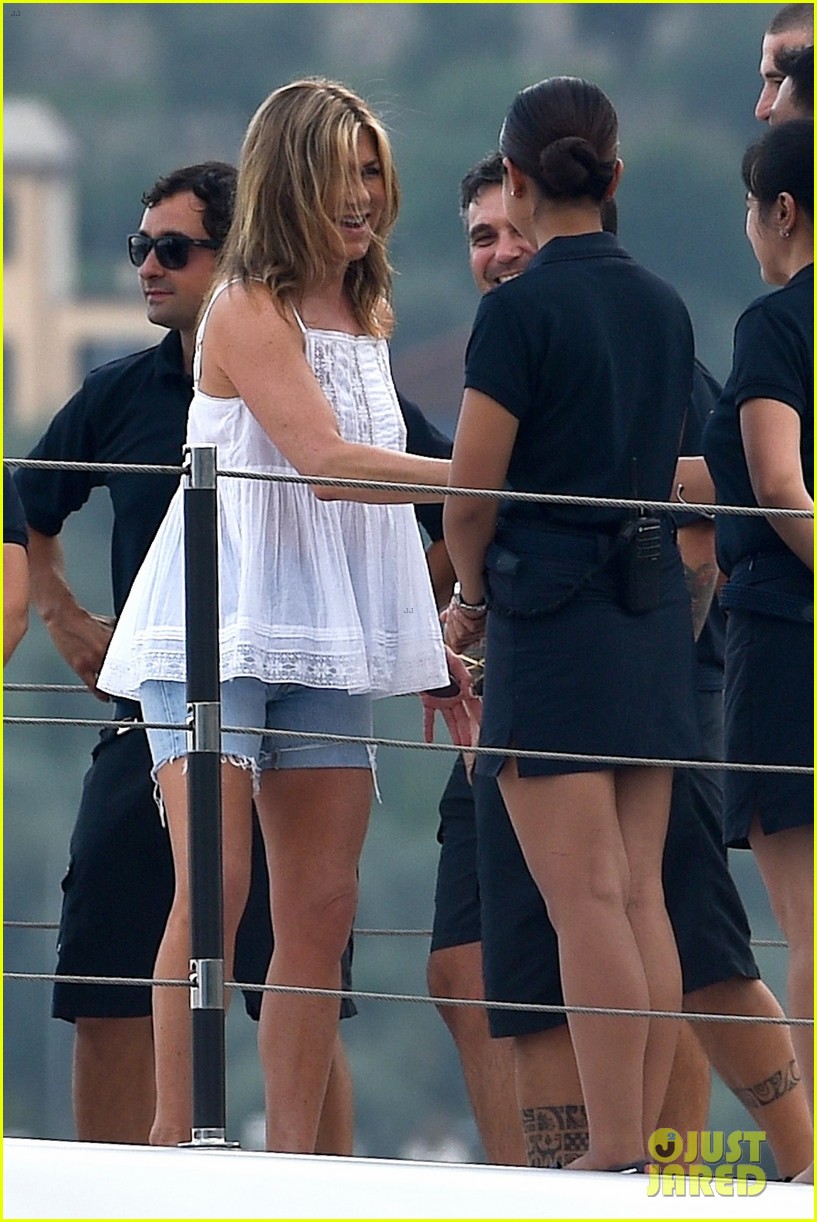 Jennifer Aniston Adam Sandler And Luke Evans Film Murder Mystery On A Yacht Photo 4123388