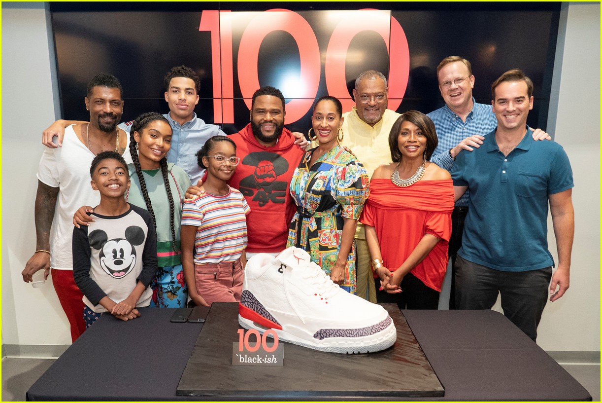 anthony anderson and tracee ellis ross join black ish cast at 100th episode celebration 014133878