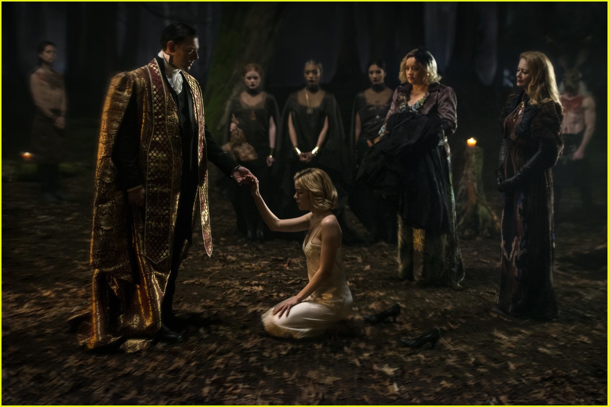 chilling adventures of sabrina first look photos 024128203