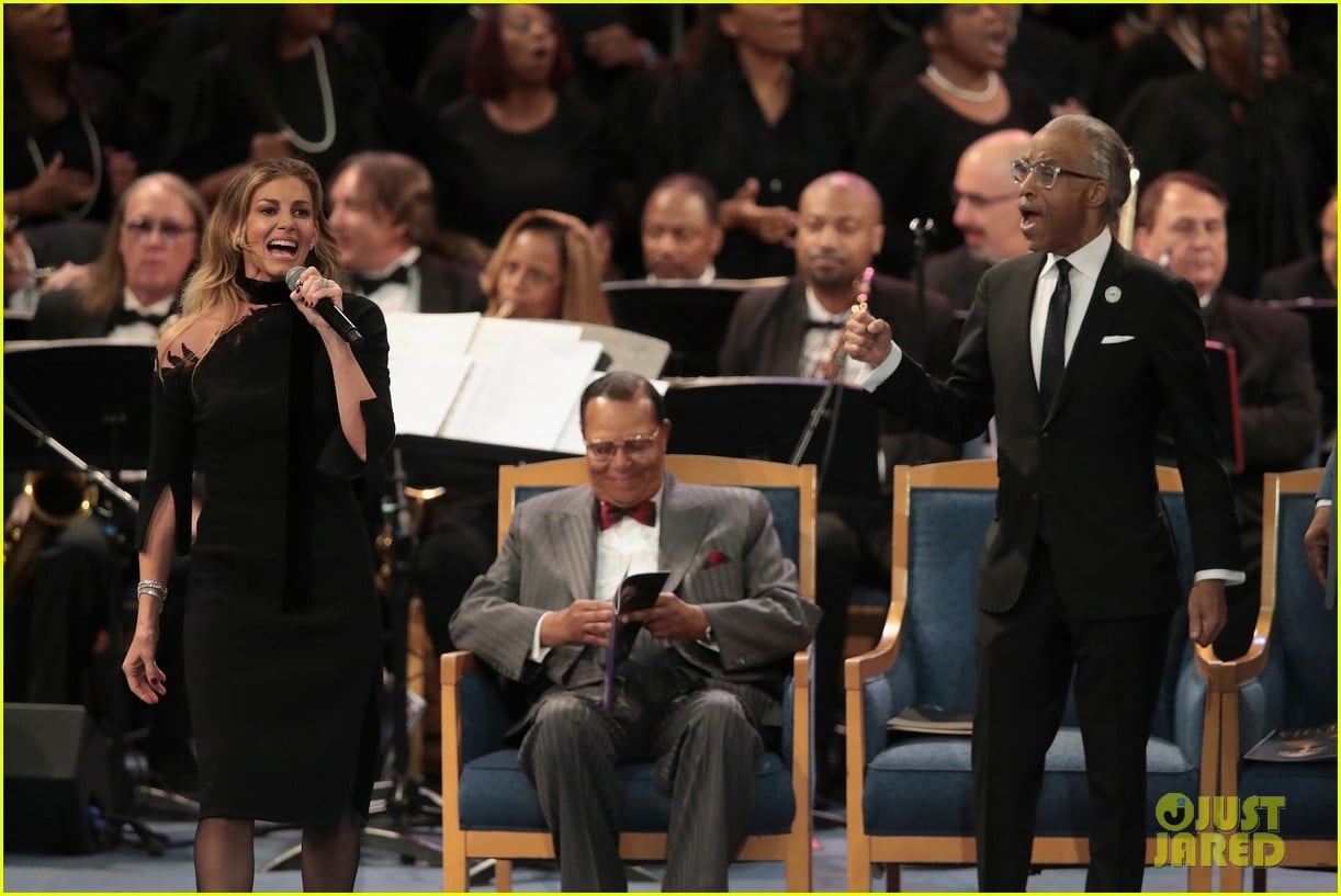 Faith Hill Performs 'What a Friend We Have in Jesus' at Aretha Franklin(02)
