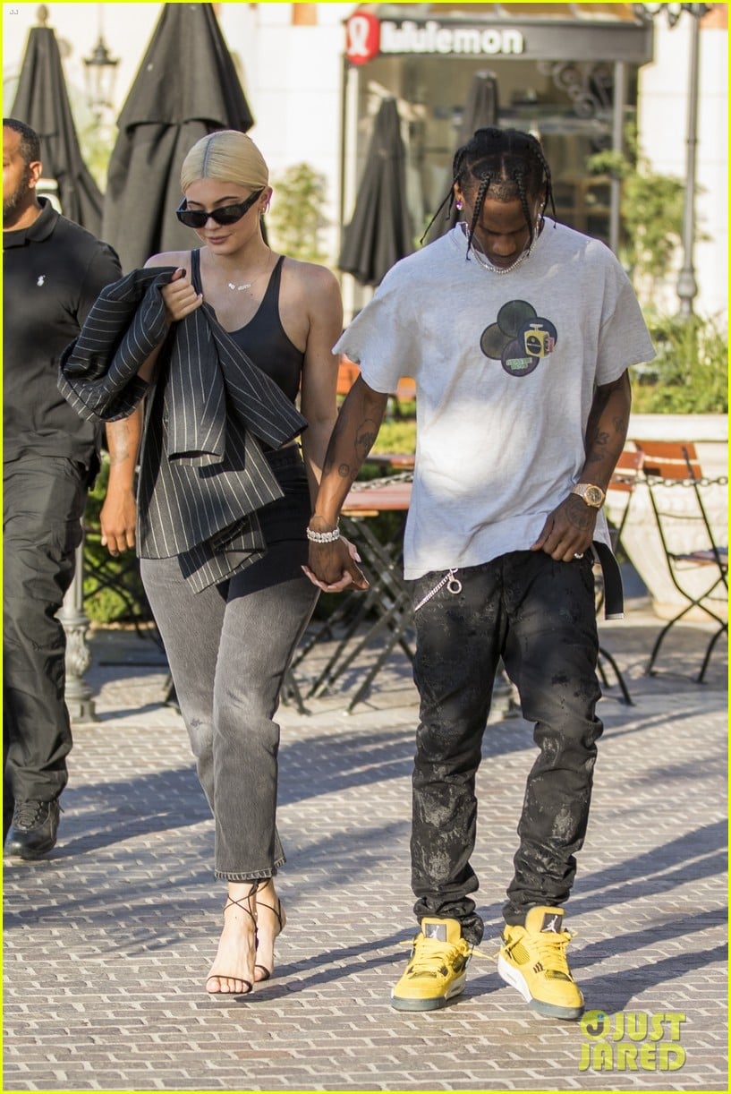 Kylie Jenner & Boyfriend Travis Scott Go Jewelry Shopping After Her