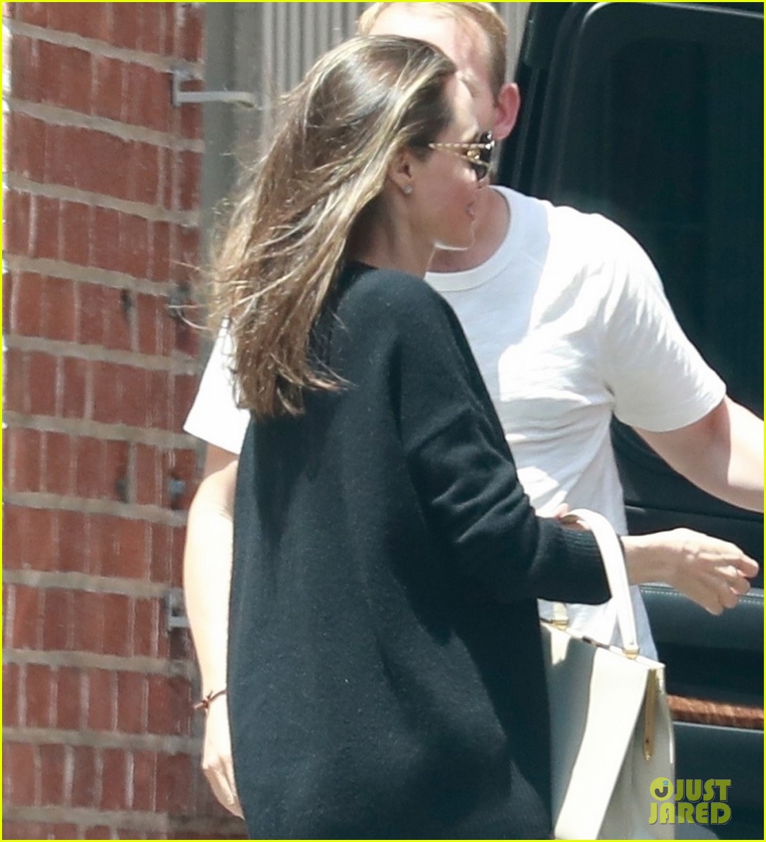 angelina jolie flashes a smile during errands run 064130007